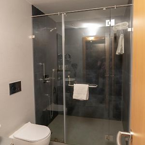 Deluxe River View Room